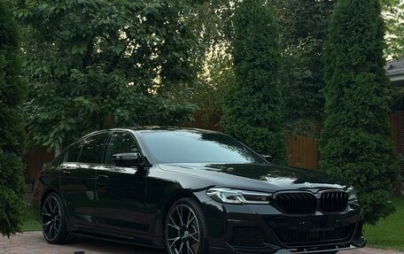 BMW 5 серия, 2023 год, 5 500 000 рублей, 4 фотография