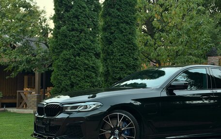 BMW 5 серия, 2023 год, 5 500 000 рублей, 5 фотография