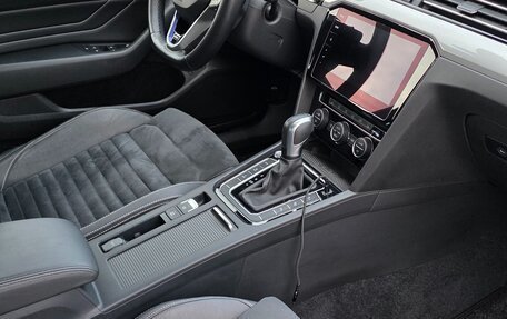 Volkswagen Passat B8 рестайлинг, 2020 год, 2 600 000 рублей, 13 фотография