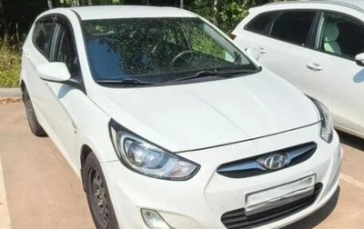 Hyundai Solaris II рестайлинг, 2014 год, 800 000 рублей, 1 фотография