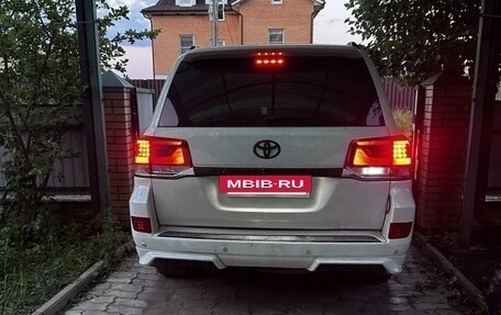 Toyota Land Cruiser 200, 2012 год, 3 150 000 рублей, 2 фотография