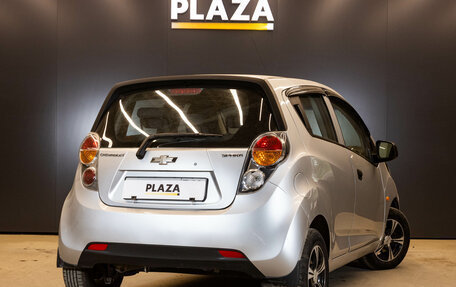 Chevrolet Spark III, 2011 год, 430 000 рублей, 4 фотография