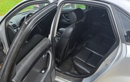Audi A4, 2002 год, 500 000 рублей, 6 фотография