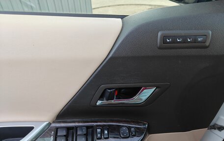 Toyota Alphard III, 2012 год, 2 800 000 рублей, 18 фотография