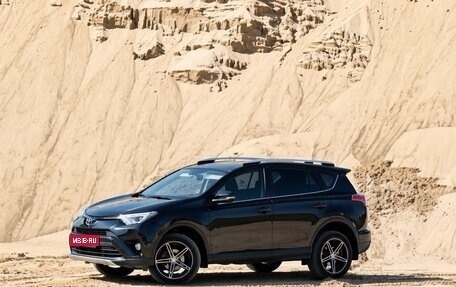 Toyota RAV4, 2015 год, 2 350 000 рублей, 1 фотография