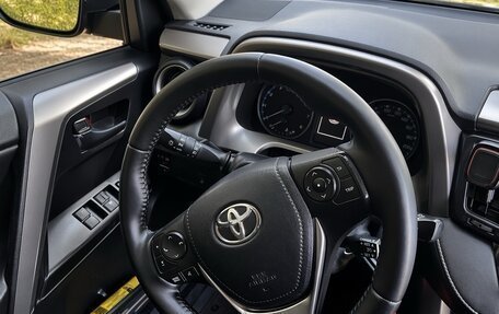 Toyota RAV4, 2015 год, 2 350 000 рублей, 7 фотография