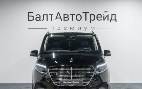 Mercedes-Benz V-Класс, 2025 год, 18 200 000 рублей, 4 фотография