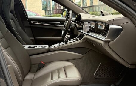 Porsche Panamera II рестайлинг, 2017 год, 9 800 000 рублей, 23 фотография