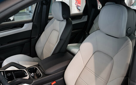Porsche Cayenne III, 2024 год, 19 890 000 рублей, 9 фотография