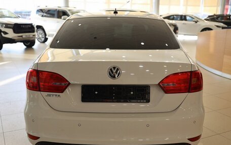 Volkswagen Jetta VI, 2013 год, 1 000 000 рублей, 6 фотография