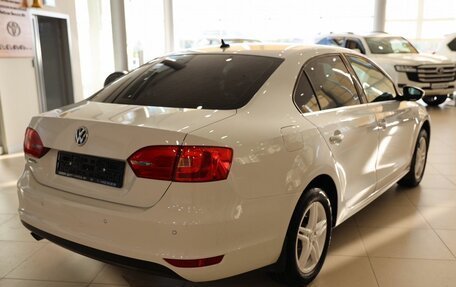 Volkswagen Jetta VI, 2013 год, 1 000 000 рублей, 5 фотография