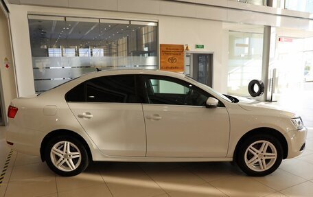 Volkswagen Jetta VI, 2013 год, 1 000 000 рублей, 4 фотография