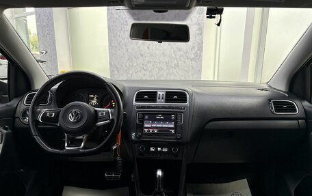 Volkswagen Polo VI (EU Market), 2018 год, 1 195 000 рублей, 31 фотография