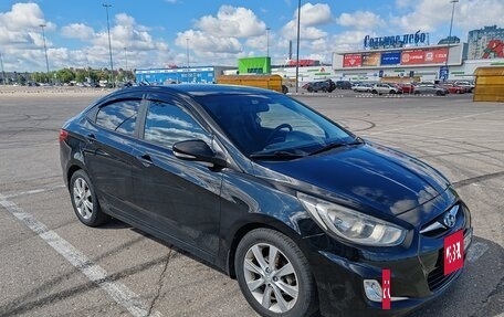 Hyundai Solaris II рестайлинг, 2011 год, 730 000 рублей, 3 фотография