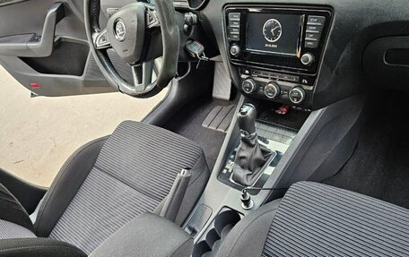 Skoda Octavia, 2017 год, 1 700 000 рублей, 13 фотография