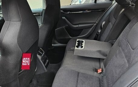 Skoda Octavia, 2017 год, 1 700 000 рублей, 9 фотография
