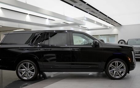 Cadillac Escalade V, 2025 год, 19 390 000 рублей, 3 фотография