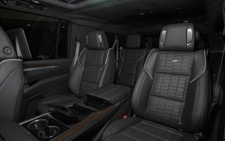 Cadillac Escalade V, 2025 год, 19 390 000 рублей, 10 фотография