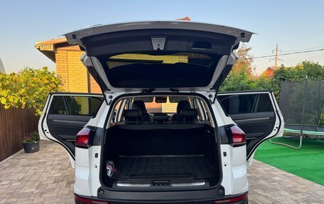 Geely Atlas, 2024 год, 2 150 000 рублей, 13 фотография