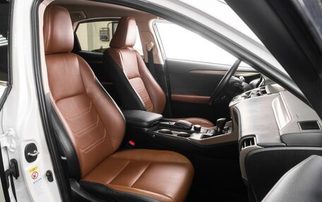 Lexus NX I, 2017 год, 2 999 000 рублей, 12 фотография