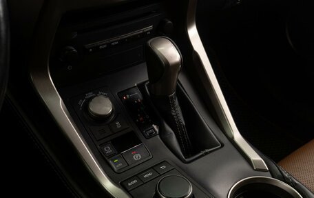 Lexus NX I, 2017 год, 2 999 000 рублей, 16 фотография