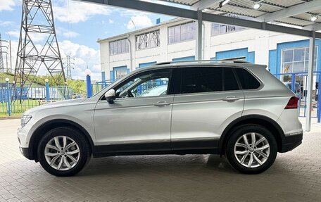 Volkswagen Tiguan II, 2017 год, 2 200 000 рублей, 2 фотография