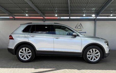Volkswagen Tiguan II, 2017 год, 2 200 000 рублей, 6 фотография
