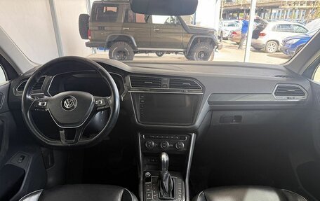 Volkswagen Tiguan II, 2017 год, 2 200 000 рублей, 11 фотография