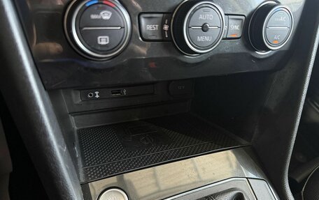 Volkswagen Tiguan II, 2017 год, 2 200 000 рублей, 21 фотография