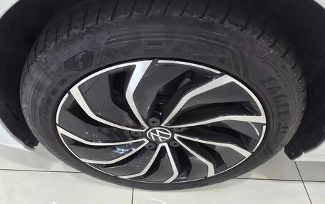 Volkswagen Golf VIII, 2023 год, 2 575 000 рублей, 17 фотография