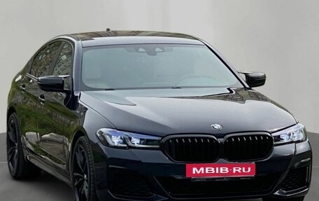 BMW 5 серия, 2018 год, 2 950 000 рублей, 3 фотография