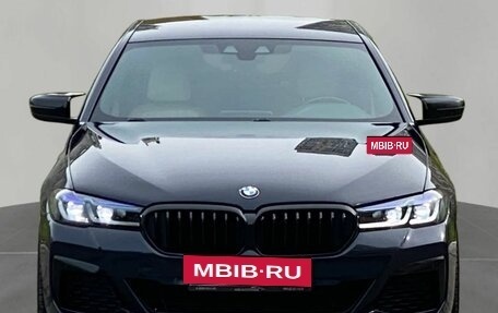 BMW 5 серия, 2018 год, 2 950 000 рублей, 2 фотография