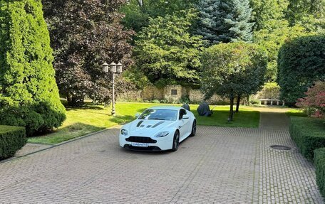 Aston Martin V12 Vantage, 2011 год, 12 000 000 рублей, 7 фотография