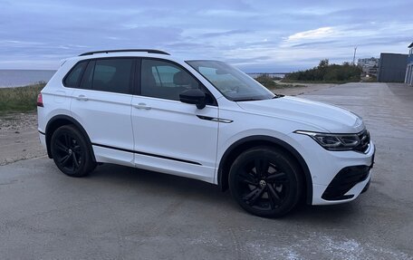Volkswagen Tiguan II, 2021 год, 4 150 000 рублей, 3 фотография