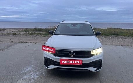 Volkswagen Tiguan II, 2021 год, 4 150 000 рублей, 6 фотография