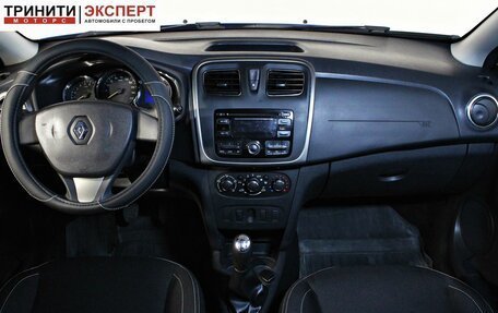 Renault Logan II, 2016 год, 797 000 рублей, 12 фотография