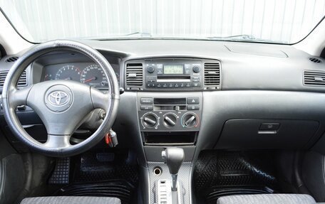 Toyota Corolla, 2004 год, 439 999 рублей, 7 фотография