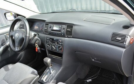 Toyota Corolla, 2004 год, 439 999 рублей, 17 фотография