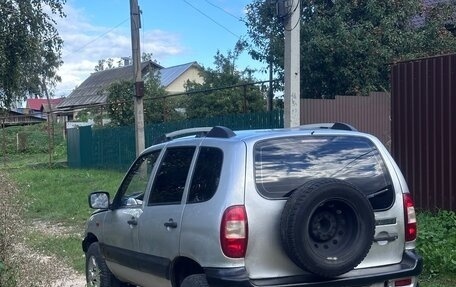 Chevrolet Niva I рестайлинг, 2004 год, 260 000 рублей, 4 фотография