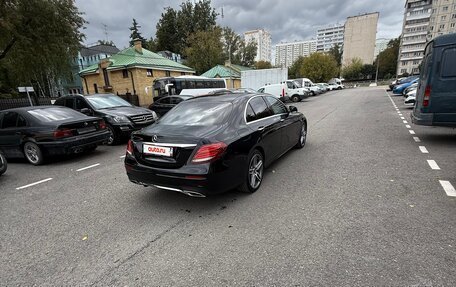 Mercedes-Benz E-Класс, 2019 год, 4 100 000 рублей, 4 фотография
