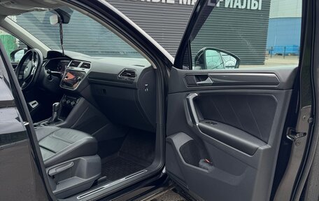 Volkswagen Tiguan II, 2017 год, 2 700 000 рублей, 17 фотография