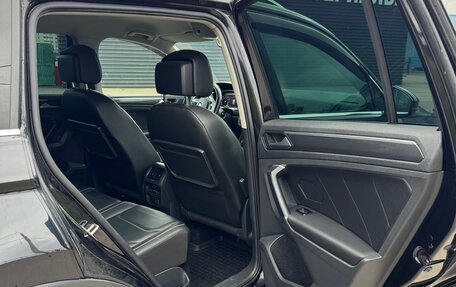 Volkswagen Tiguan II, 2017 год, 2 700 000 рублей, 16 фотография
