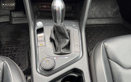 Volkswagen Tiguan II, 2017 год, 2 700 000 рублей, 25 фотография