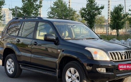 Toyota Land Cruiser Prado 120 рестайлинг, 2004 год, 1 550 000 рублей, 2 фотография