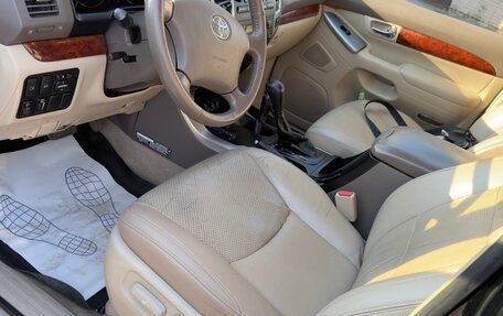 Toyota Land Cruiser Prado 120 рестайлинг, 2004 год, 1 550 000 рублей, 10 фотография
