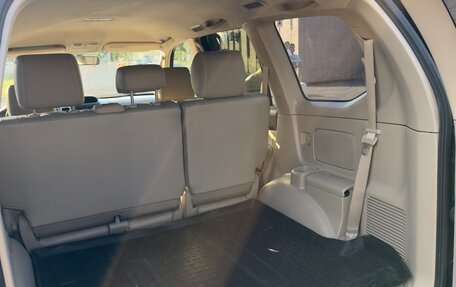 Toyota Land Cruiser Prado 120 рестайлинг, 2004 год, 1 550 000 рублей, 12 фотография