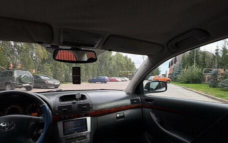 Toyota Avensis III рестайлинг, 2004 год, 13 фотография