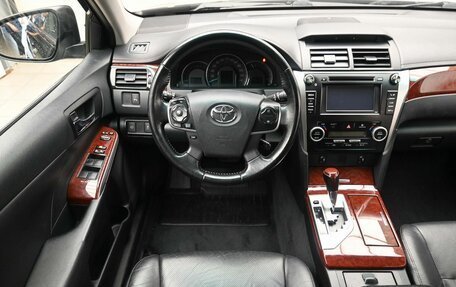 Toyota Camry, 2014 год, 1 899 900 рублей, 10 фотография