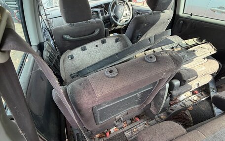Mazda MPV II, 2003 год, 7 фотография