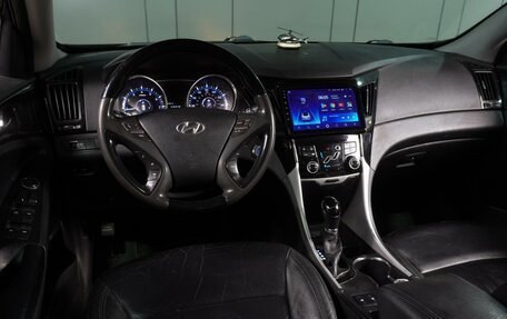 Hyundai Sonata VI, 2010 год, 949 000 рублей, 6 фотография